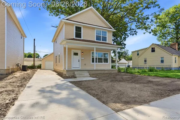$405,000 | 27824 Groveland Street, Madison Heights, MI 48071