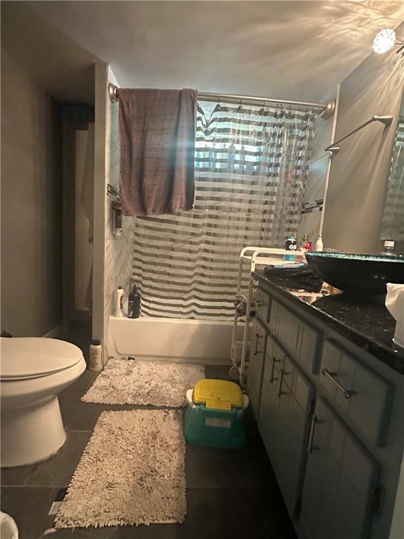 123 Spring Street Stockbridge, GA 30281 - Photo 18 of 47 a bathroom with a sink toilet and shower