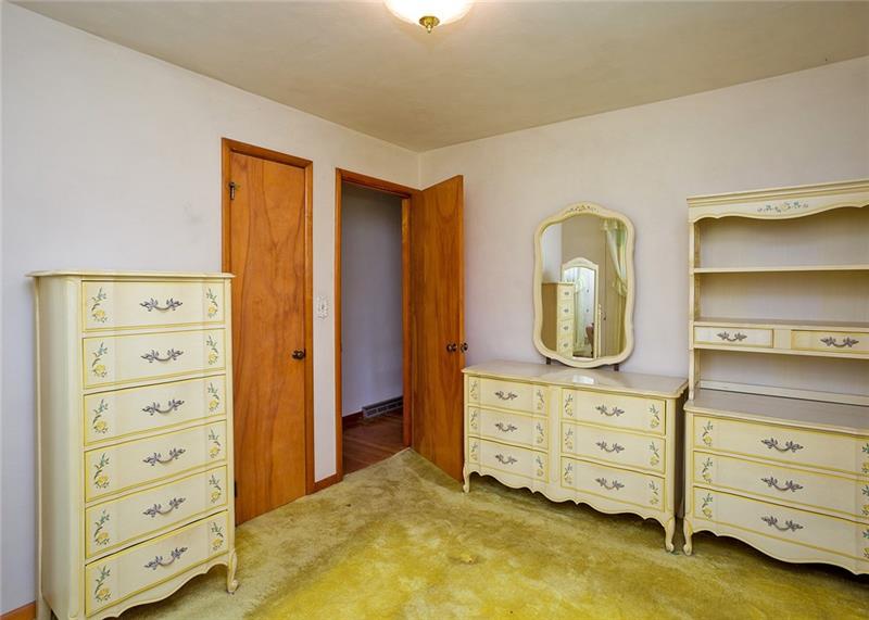 108 Warren Street Perryopolis, PA 15473 - Photo 15 of 20 2nd Bedroom