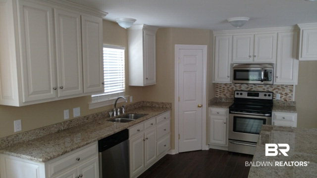 3032 East Southridge Road Mobile, AL 36693 - Photo 8 of 22