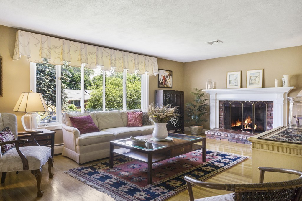 22 Fox Hill Road Framingham, MA 01701 - Photo 6 of 30 Gallery Image 6