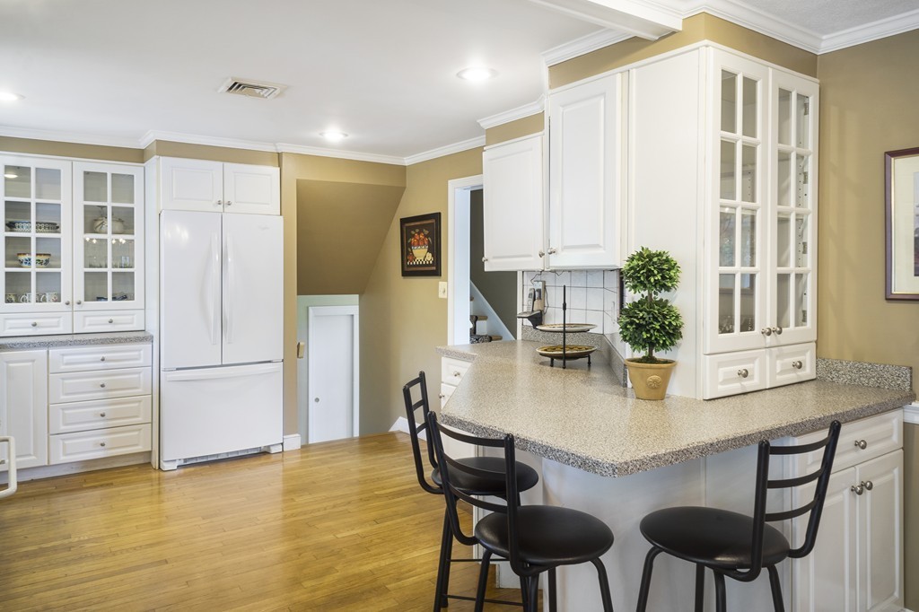 22 Fox Hill Road Framingham, MA 01701 - Photo 9 of 30 Gallery Image 9