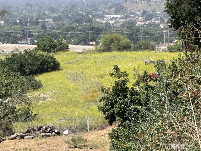 425 Arrowhead Road San Bernardino, CA 92404 - Photo 1 of 10 a view of lake view