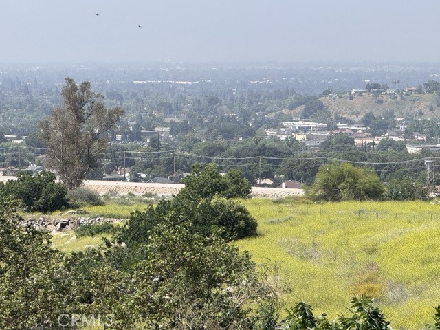 425 Arrowhead Road San Bernardino, CA 92404 - Photo 7 of 10 a view of a lake with a city