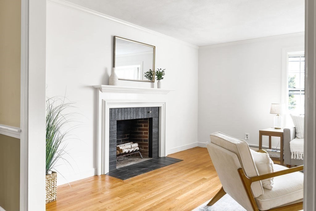 133 Prince Street Needham, MA 02492 - Photo 4 of 33