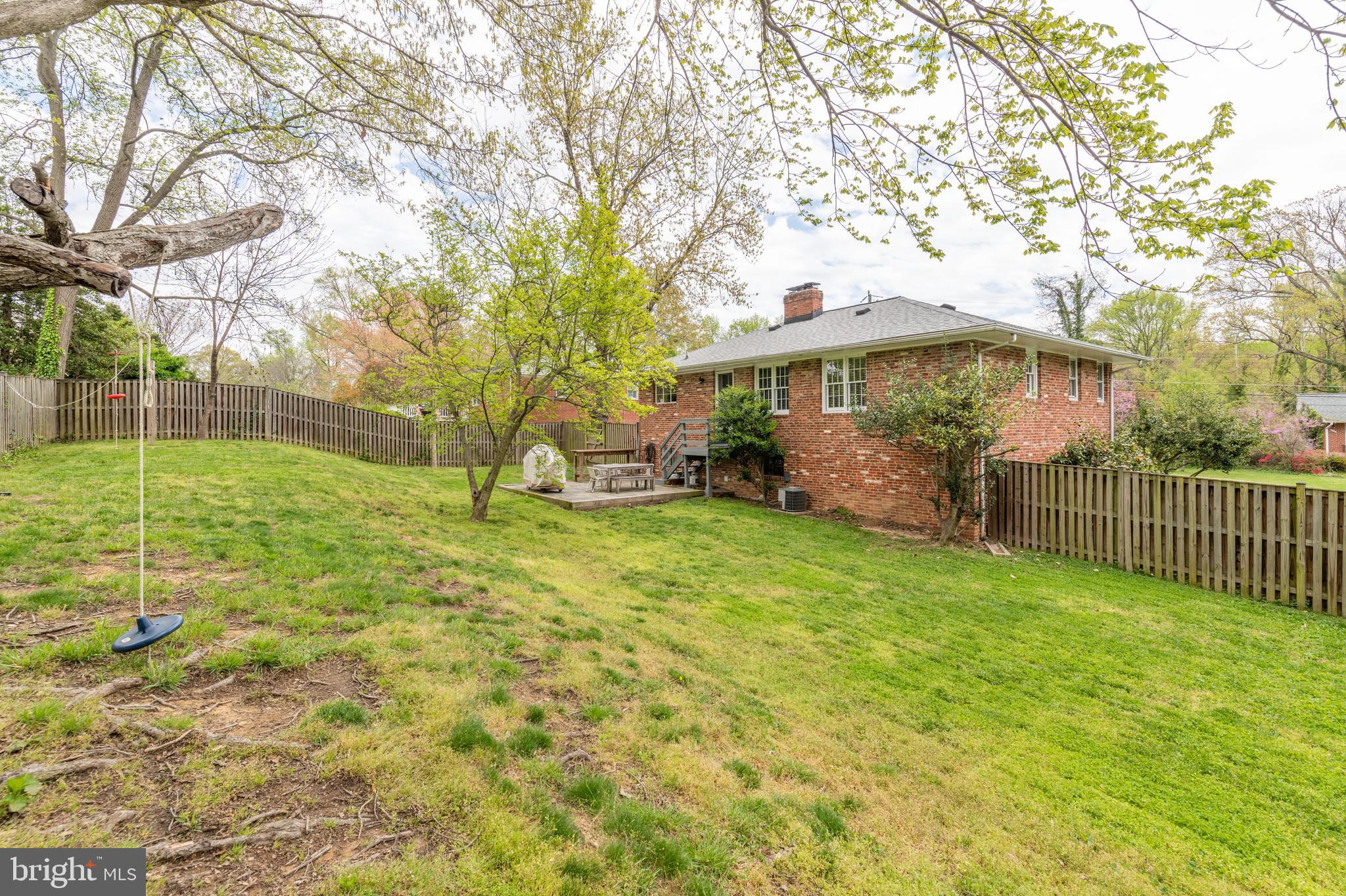8127 Bainbridge Road Alexandria, VA 22308 - Photo 29 of 37 Exterior Rear