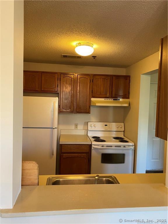 438 Judd Square, Unit 438 Wallingford, CT 06492 - Photo 5 of 14