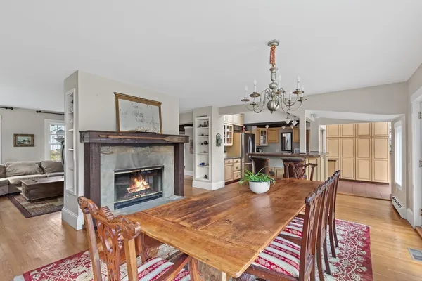 $1,675,000 | 30 South River Street, Wellesley, MA 02482