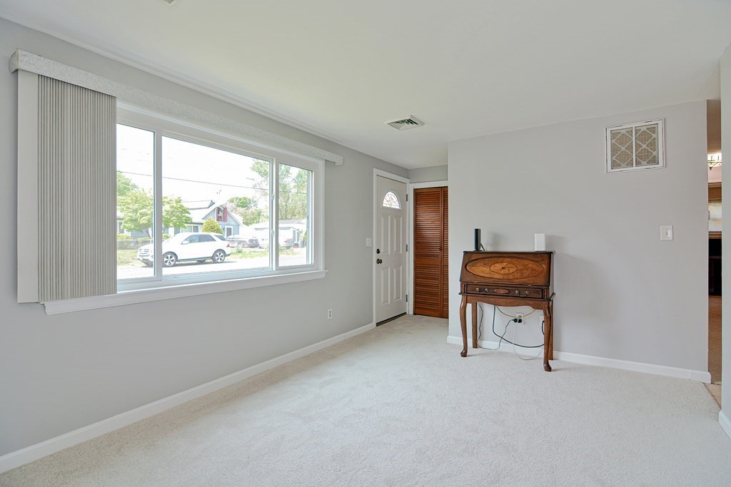 16 Rondeau Road Bellingham, MA 02019 - Photo 13 of 26 Gallery Image 13