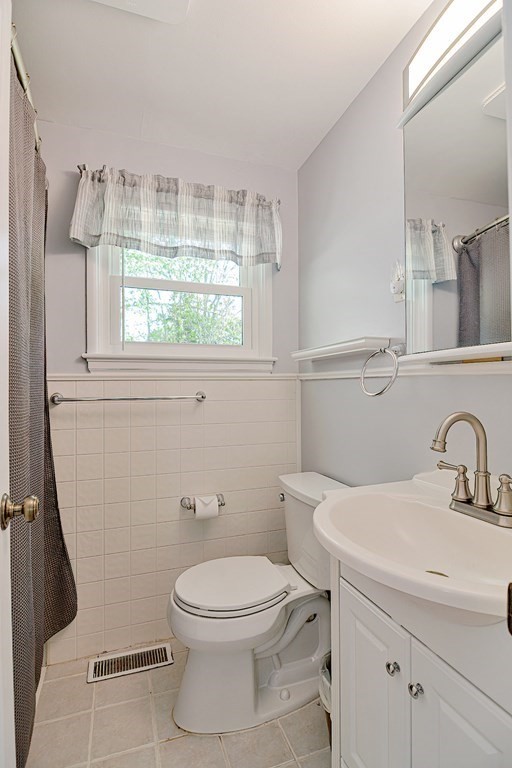 16 Rondeau Road Bellingham, MA 02019 - Photo 22 of 26 Gallery Image 22