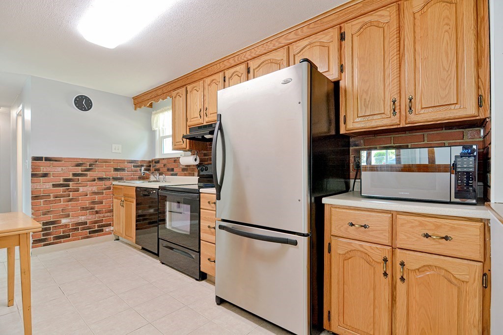 16 Rondeau Road Bellingham, MA 02019 - Photo 10 of 26 Gallery Image 10