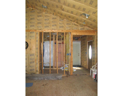 134 Ragged Hill Road Hubbardston, MA 01452 - Photo 4 of 9 Gallery Image 4