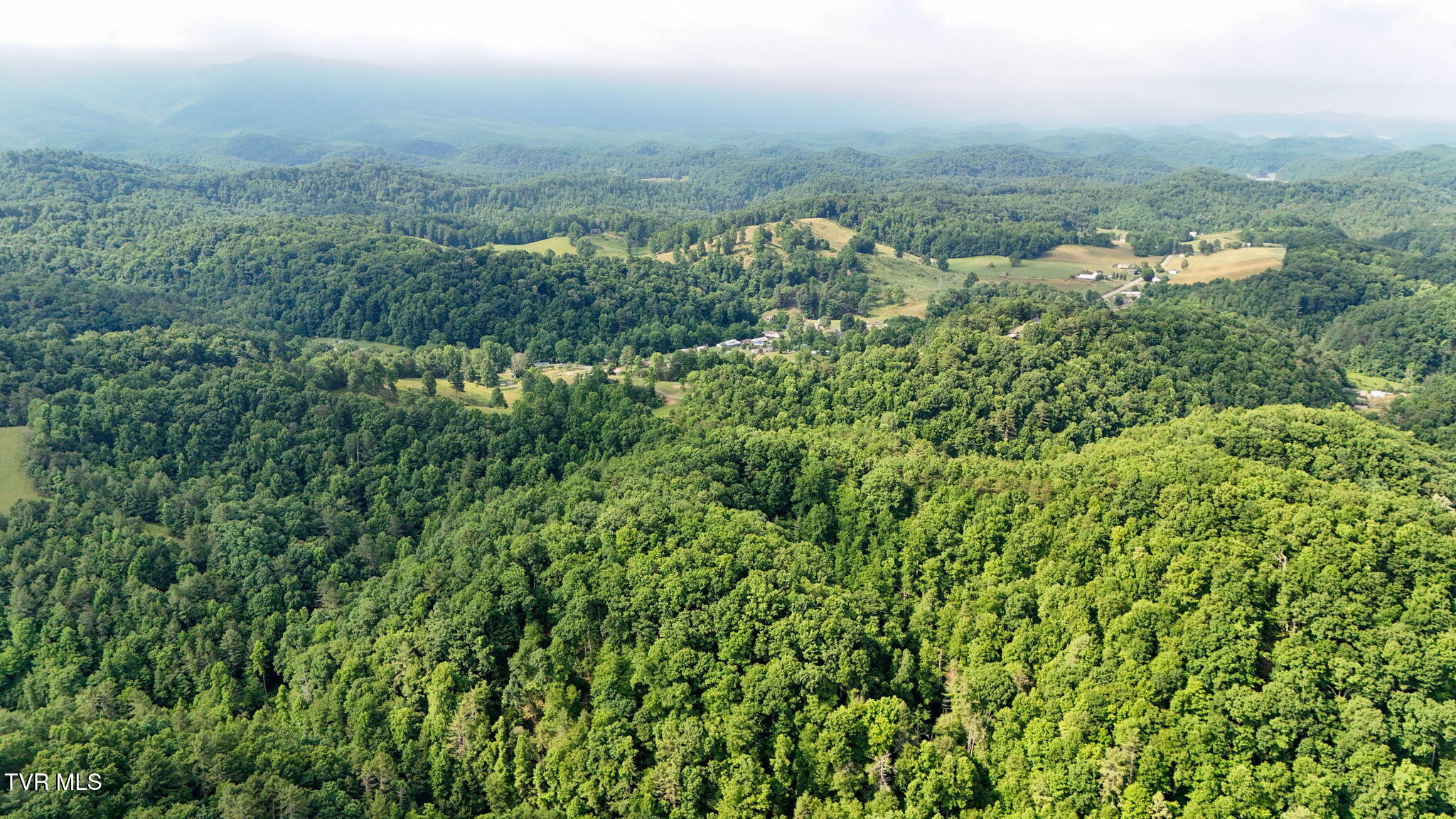 2523 Denton Valley Road, Unit 2 Bristol, TN 37620 - Photo 10 of 44 10