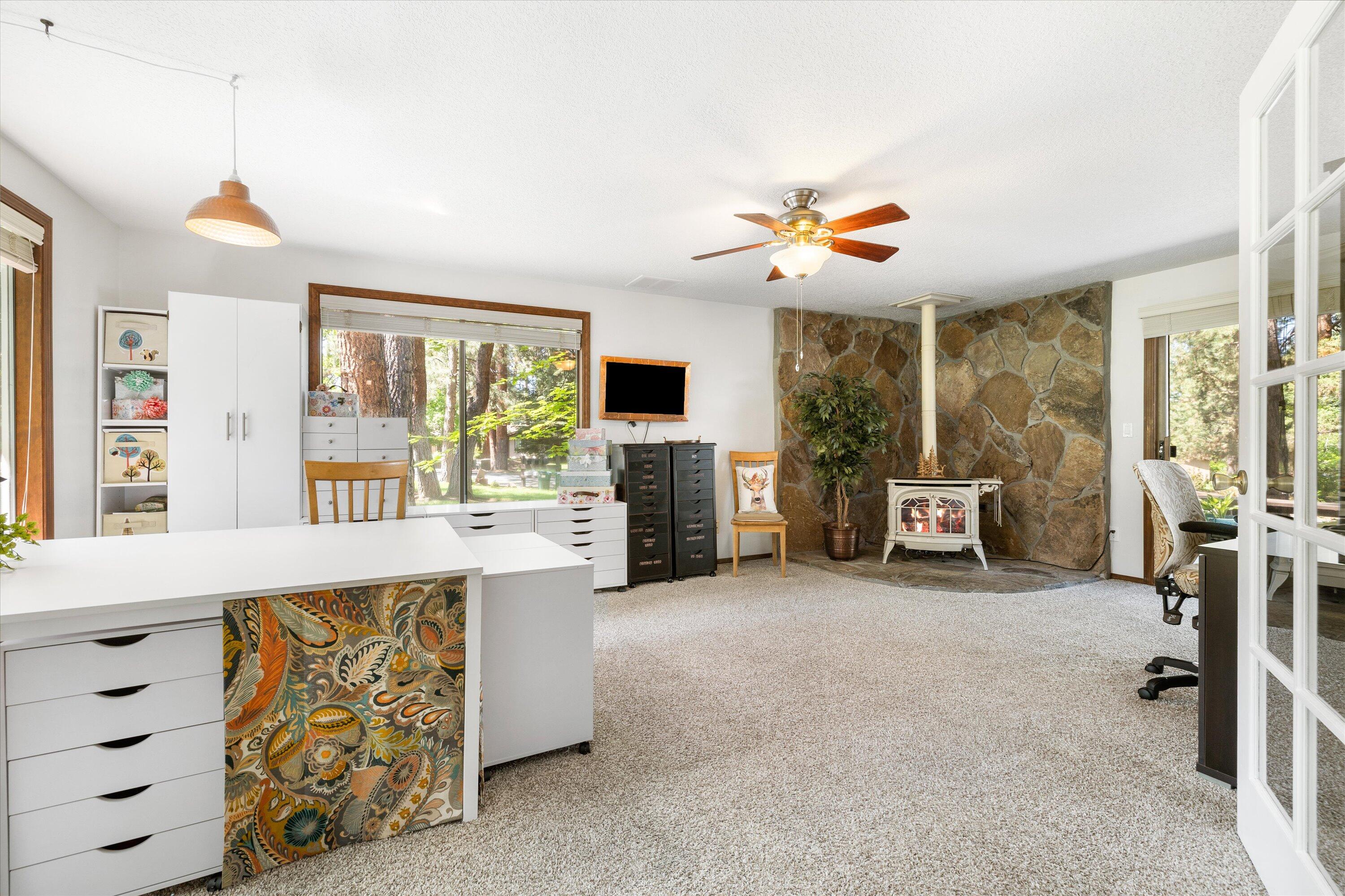 20459 Whistle Punk Road Bend, OR 97702 - Photo 18 of 49 16-4615_230529_JILLROSELL