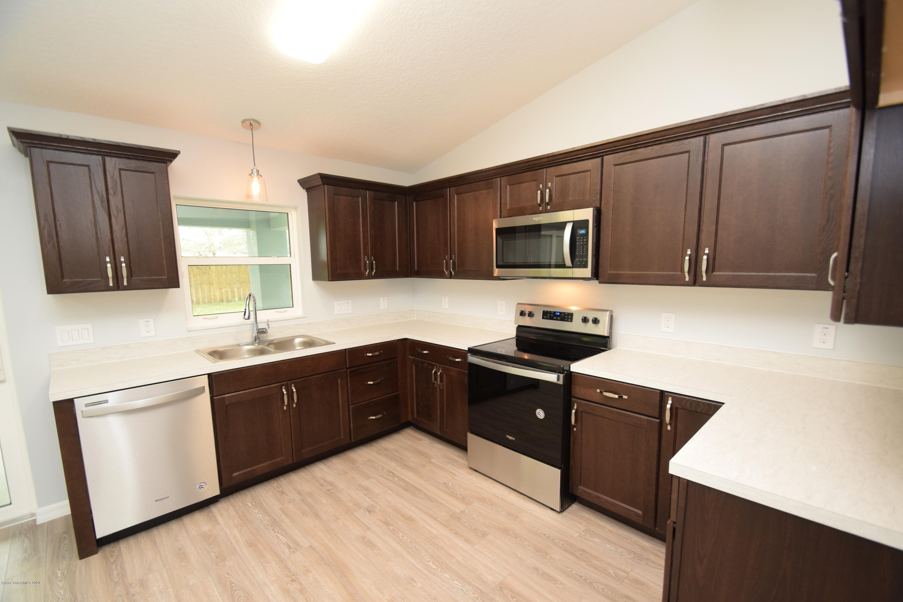 186 Uleta Road Southeast Palm Bay, FL 32909 - Photo 14 of 41 186 Uleta (20)