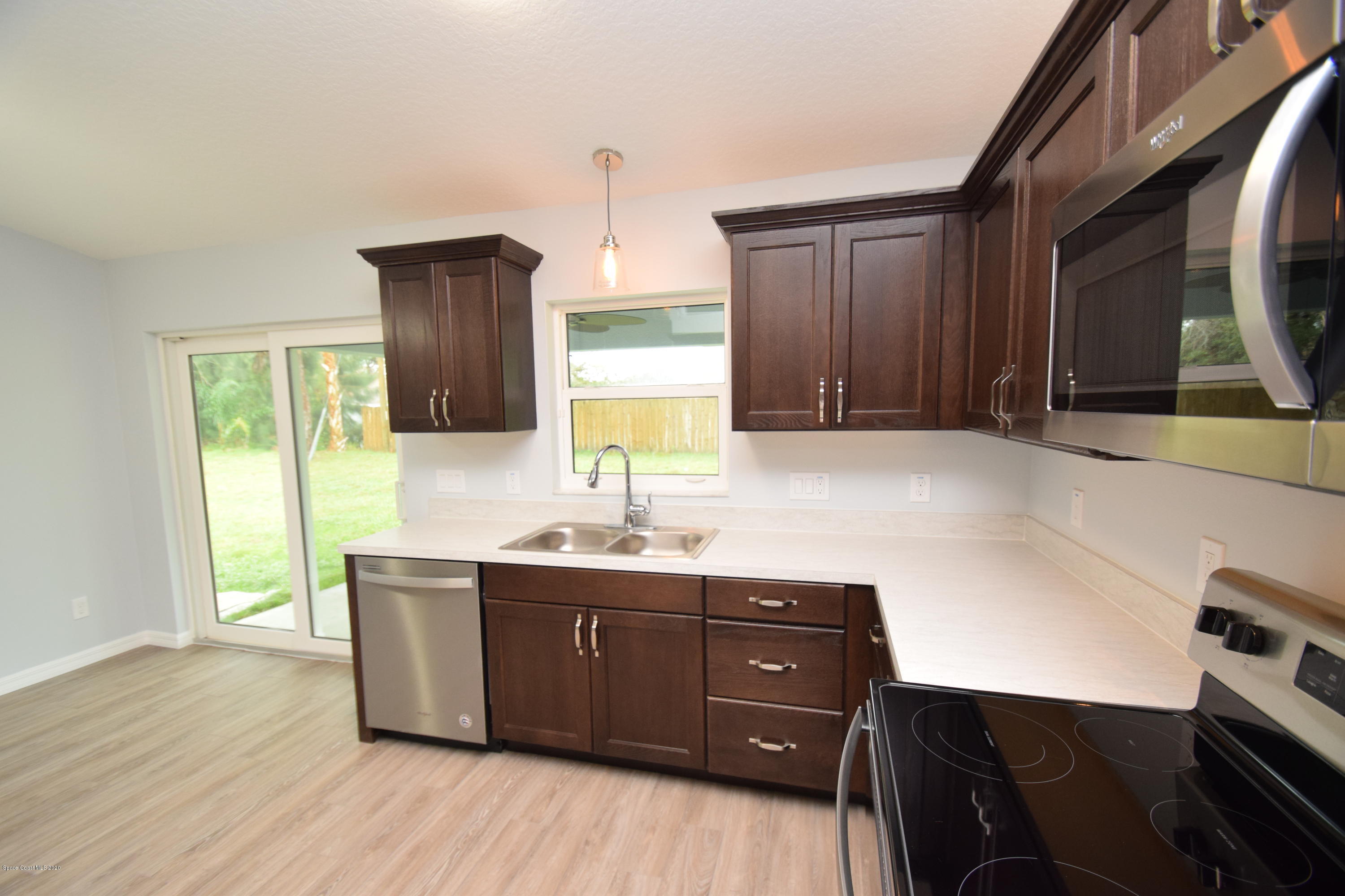 186 Uleta Road Southeast Palm Bay, FL 32909 - Photo 15 of 41 186 Uleta (21)