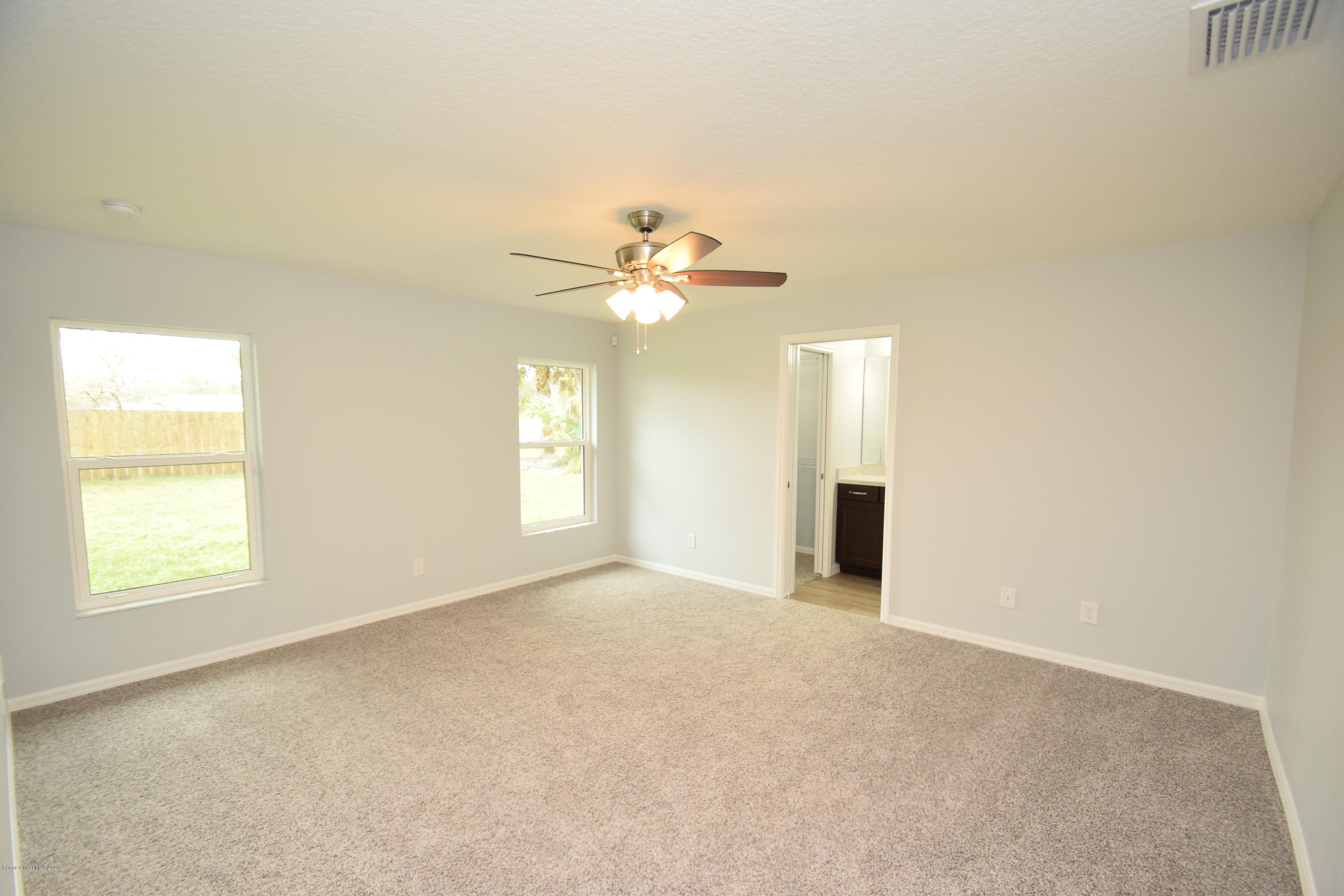 186 Uleta Road Southeast Palm Bay, FL 32909 - Photo 20 of 41 186 Uleta (26)