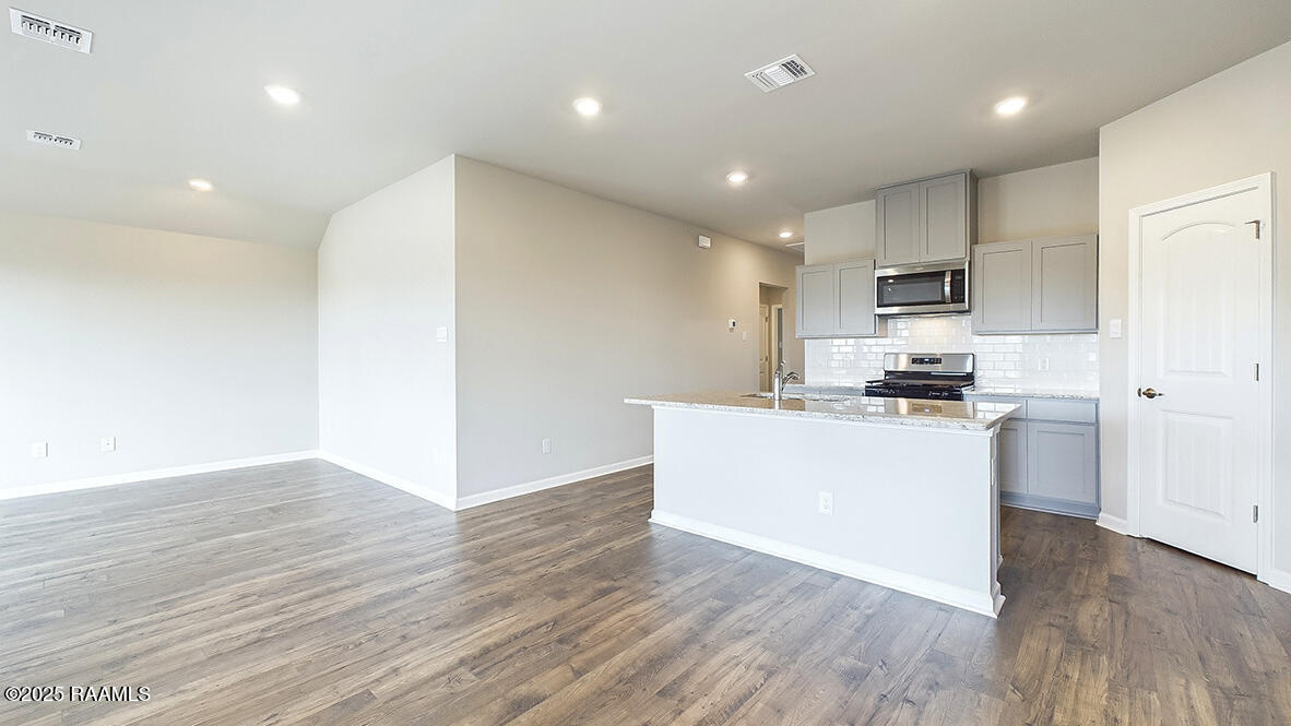 150 Reid Sunset, LA 70584 - Photo 3 of 28 X40 Denton - Grey -10