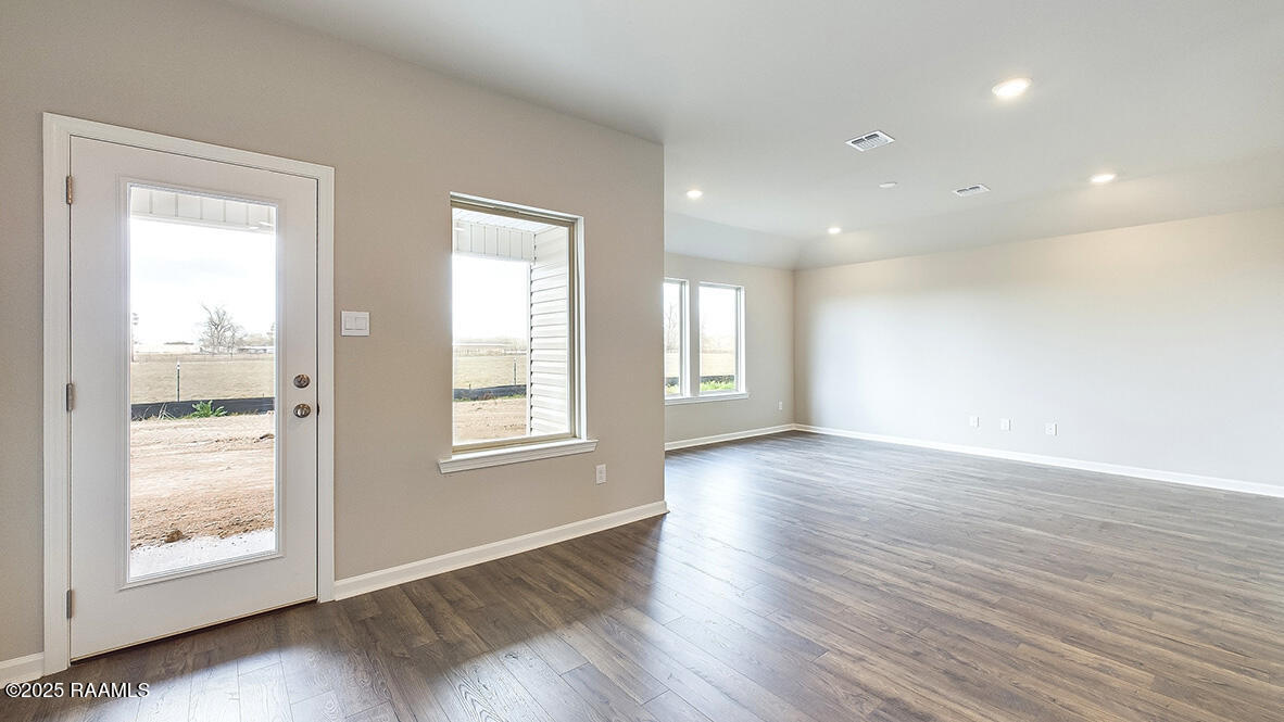 150 Reid Sunset, LA 70584 - Photo 4 of 28 X40 Denton - Grey -9
