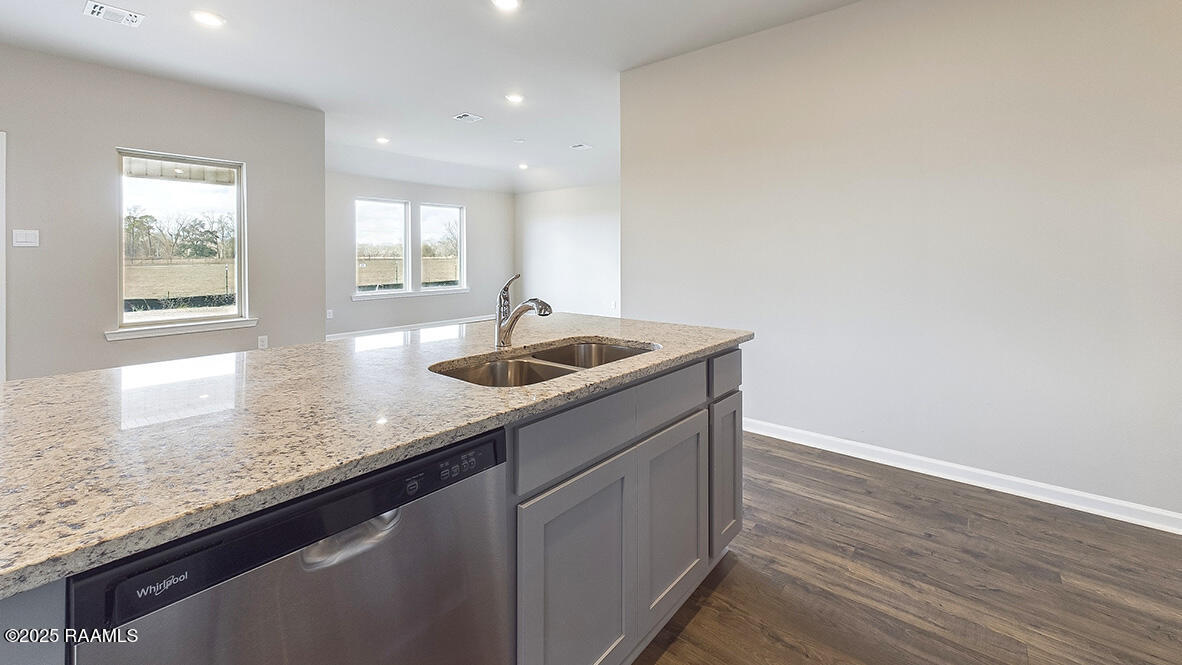 150 Reid Sunset, LA 70584 - Photo 7 of 28 X40 Denton - Grey -5