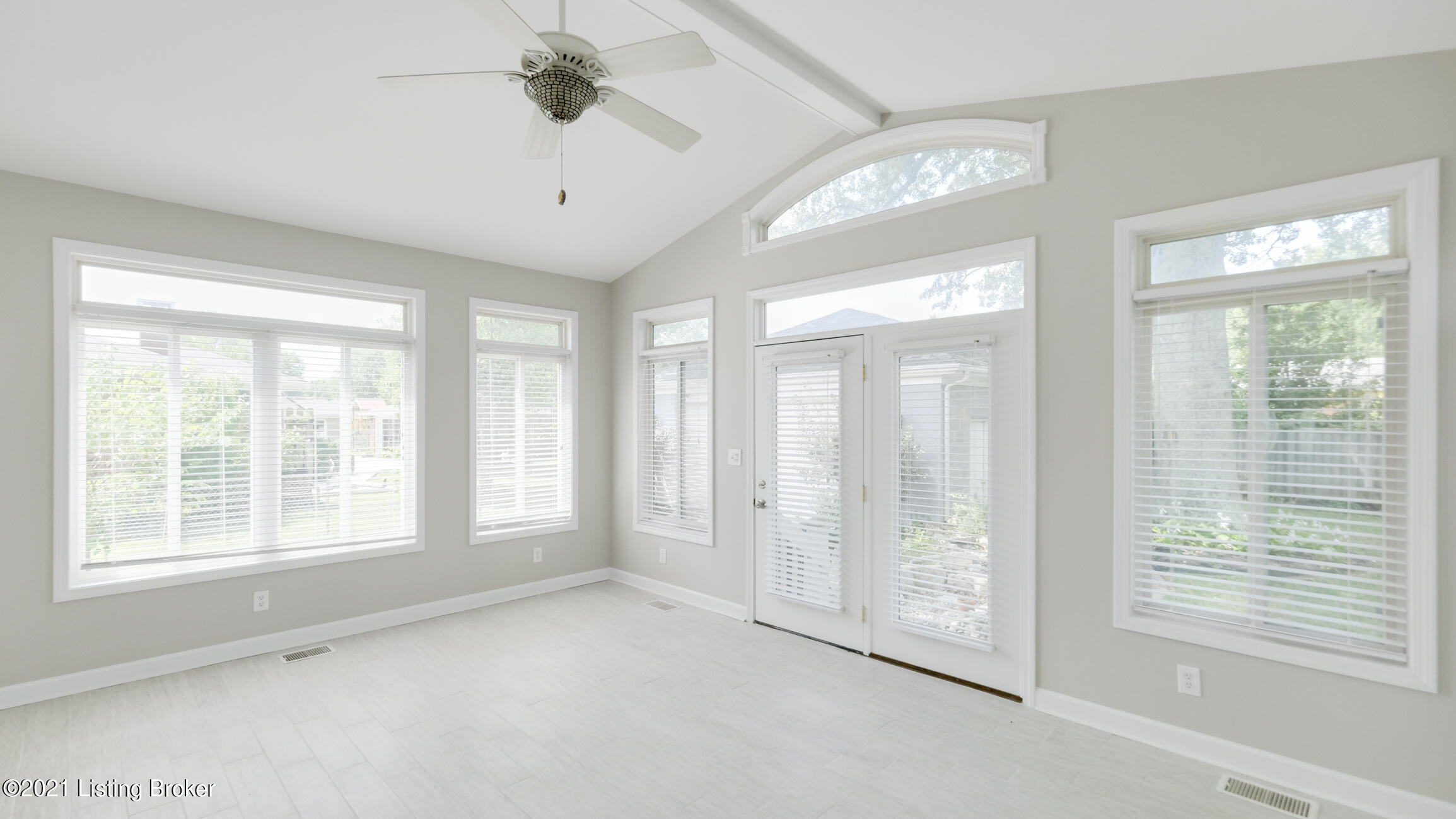 3118 Marlin Road Louisville, KY 40220 - Photo 15 of 36 3118 Marlin Rd-1015
