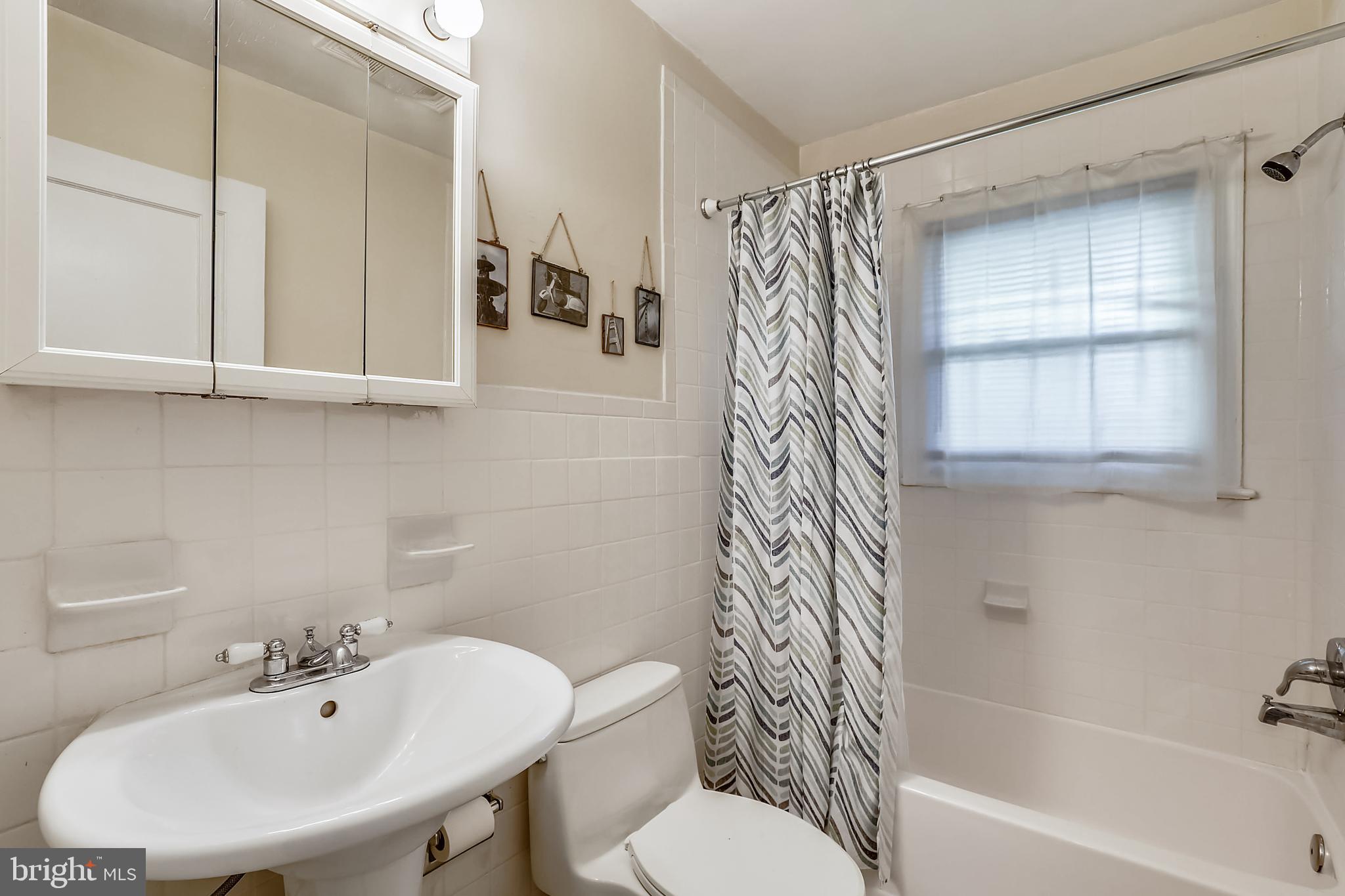 10207 Procter Street Silver Spring, MD 20901 - Photo 18 of 37