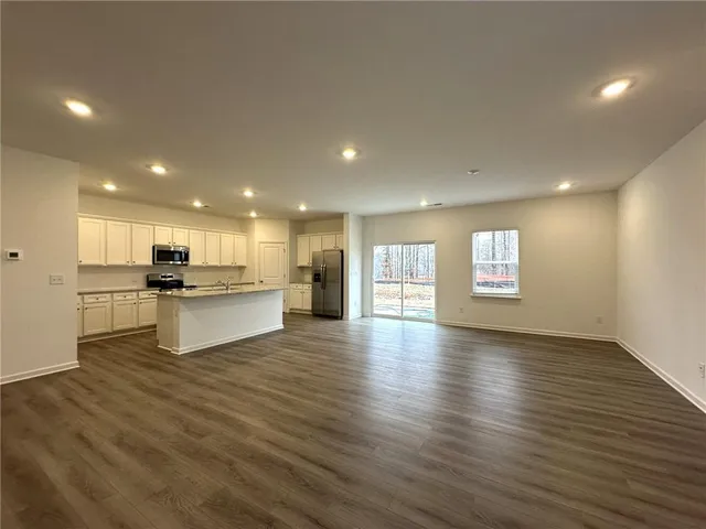 $2,700 | 472 Madison Lakeview Drive, Acworth, GA 30102