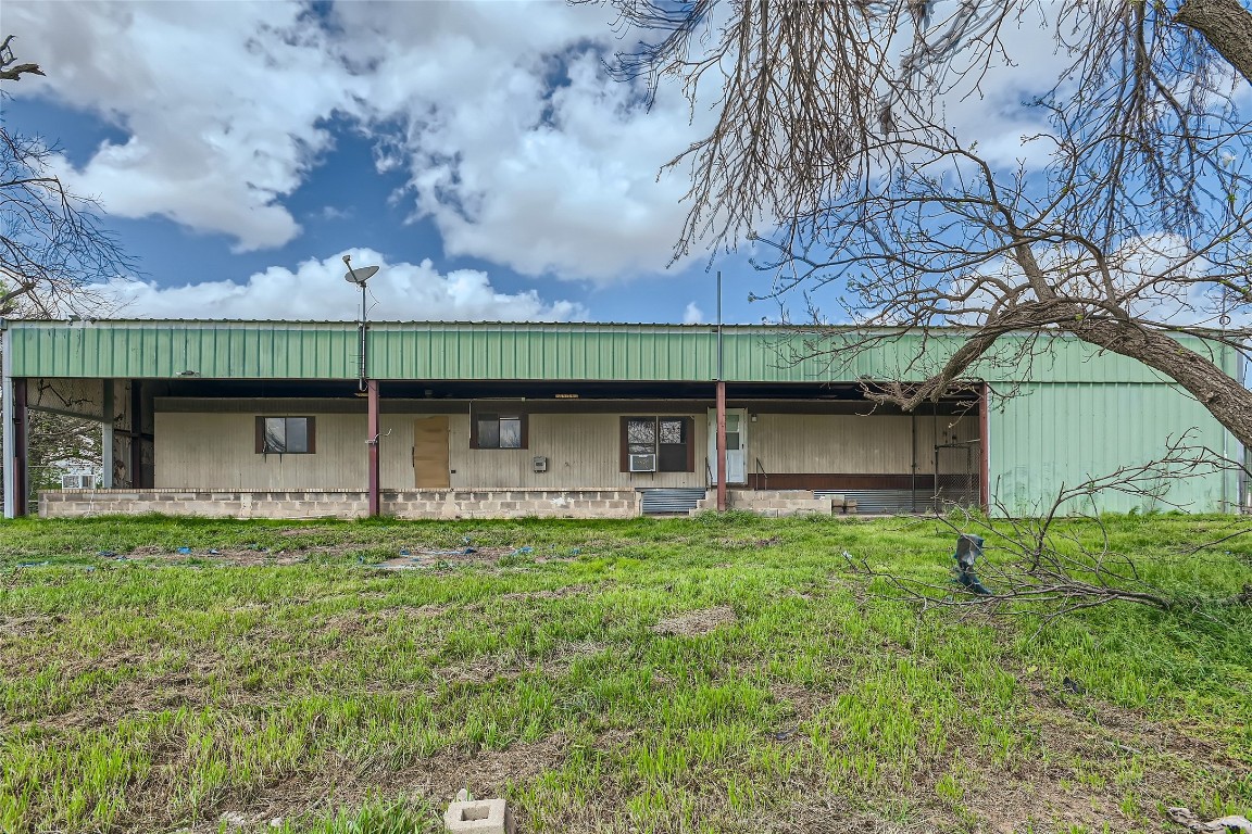 14075 East E Highway Granger, TX 76530 - Photo 1 of 1