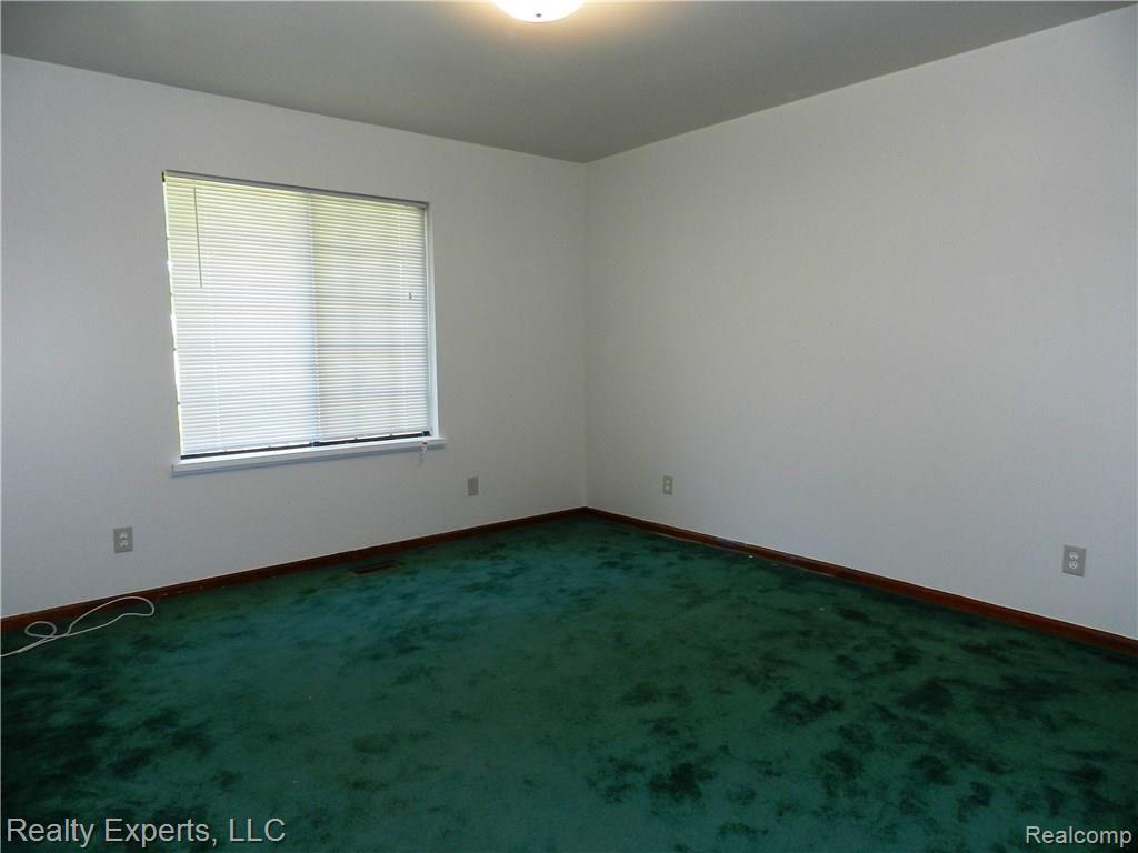 5611 Shepper Road Stockbridge, MI 49285 - Photo 10 of 18 BEDROOM