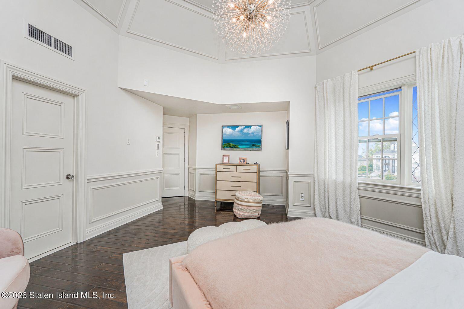 125 Benedict Road Staten Island, NY 10304 - Photo 33 of 96 125 octagon 2