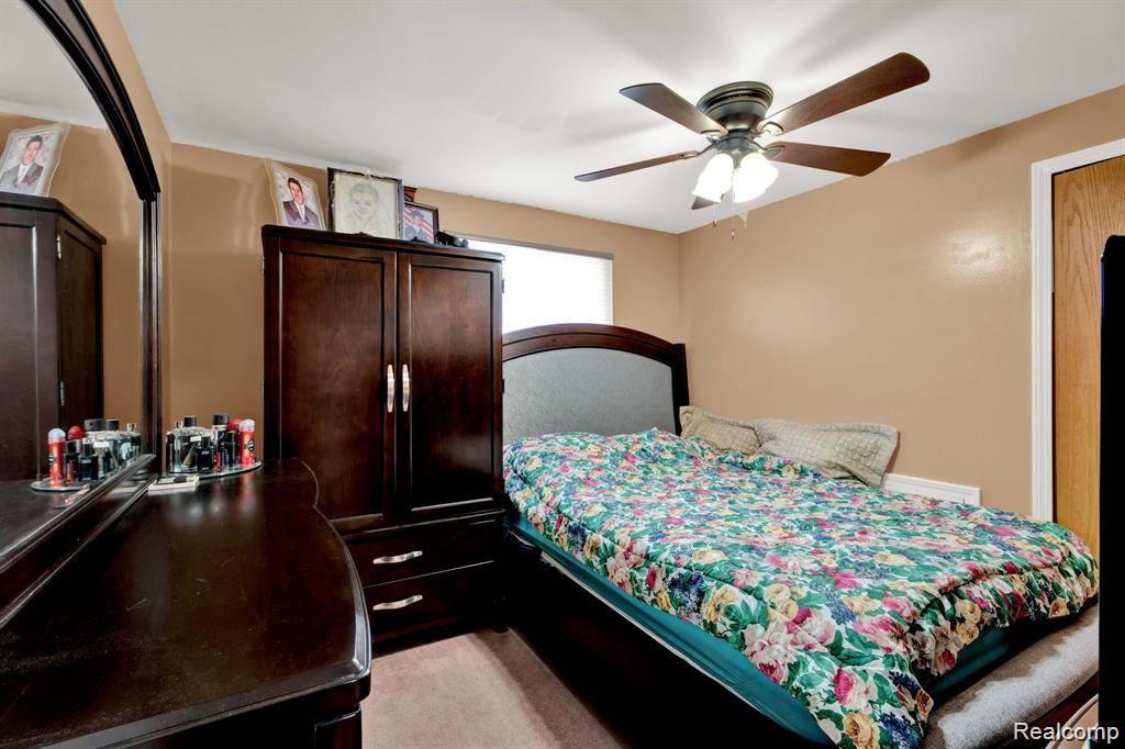 5583 Farmington Road West Bloomfield, MI 48322 - Photo 26 of 31 Gallery Image 26