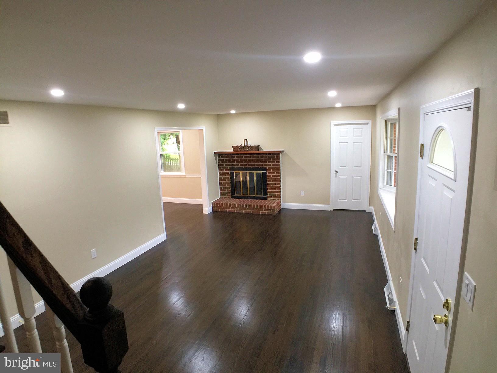 853 Reece Road Severn, MD 21144 - Photo 17 of 54 Living room