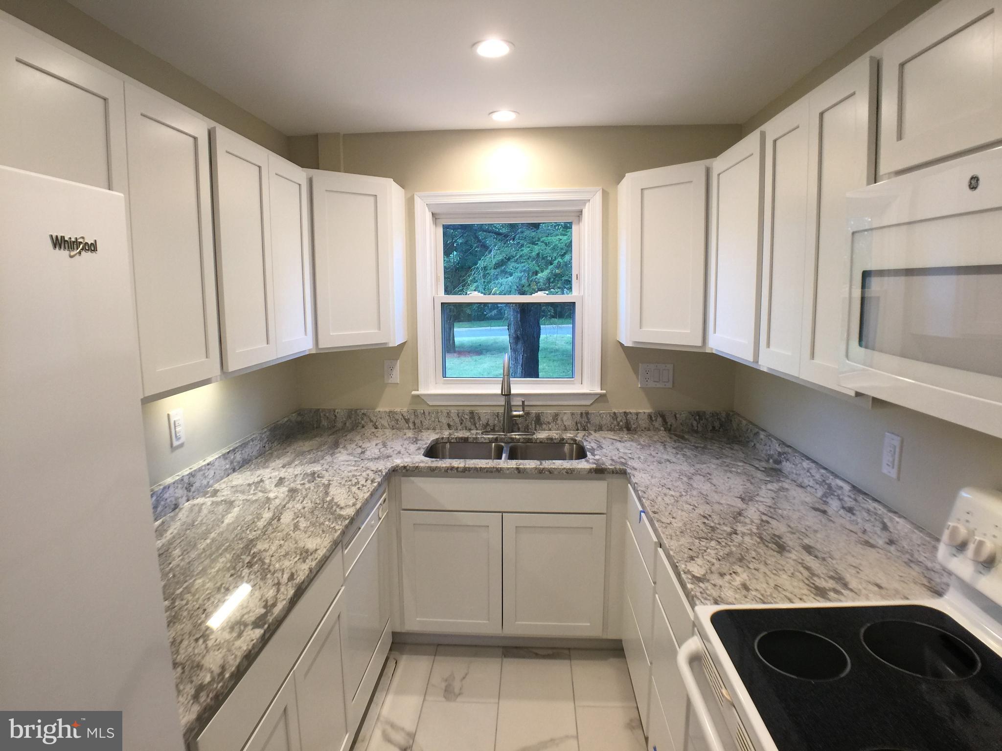 853 Reece Road Severn, MD 21144 - Photo 4 of 54