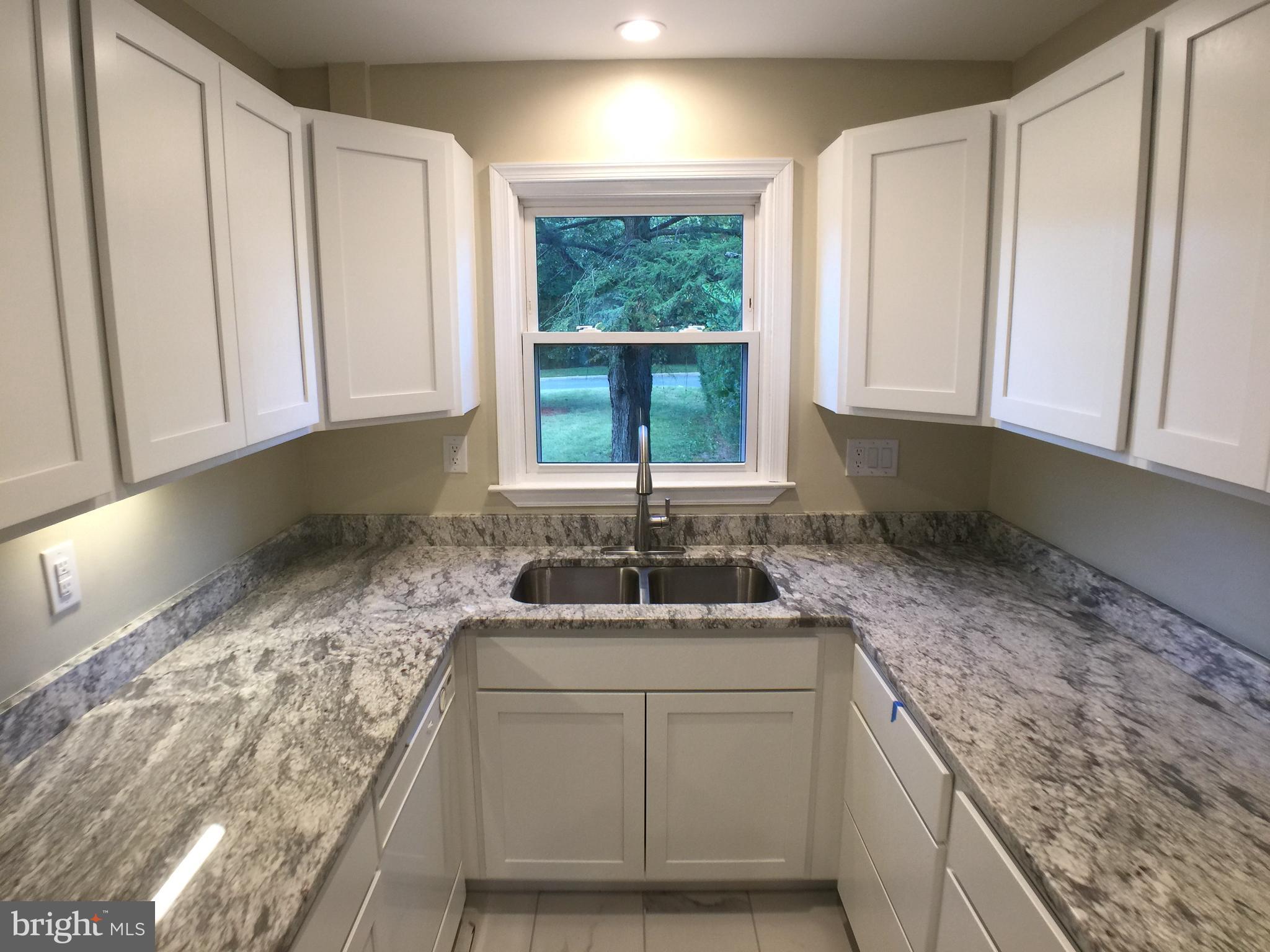 853 Reece Road Severn, MD 21144 - Photo 5 of 54