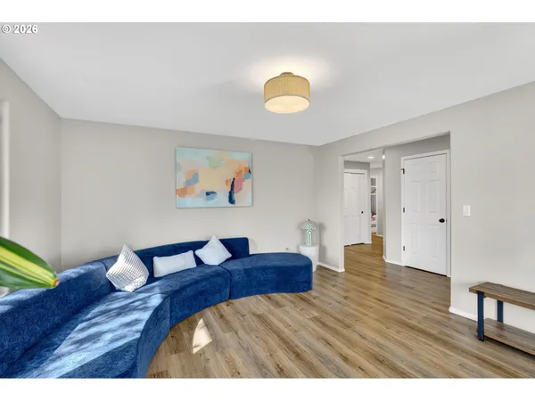 $549,900 | 4006 Northeast 98th Street, Vancouver, WA 98665