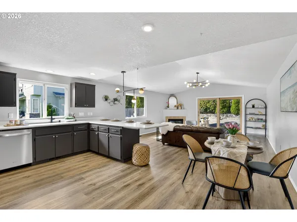 $549,900 | 4006 Northeast 98th Street, Vancouver, WA 98665