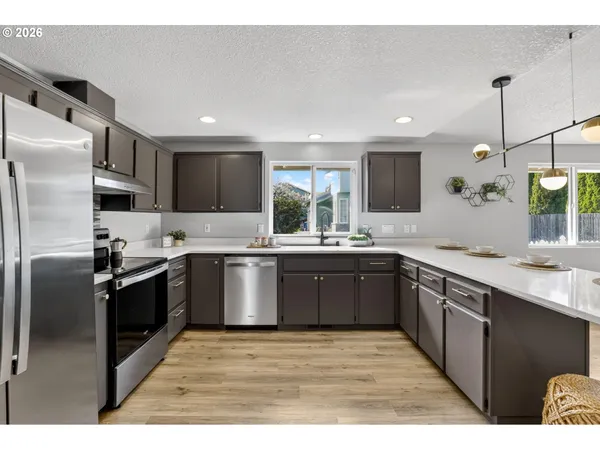 $549,900 | 4006 Northeast 98th Street, Vancouver, WA 98665