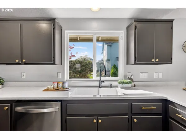 $549,900 | 4006 Northeast 98th Street, Vancouver, WA 98665