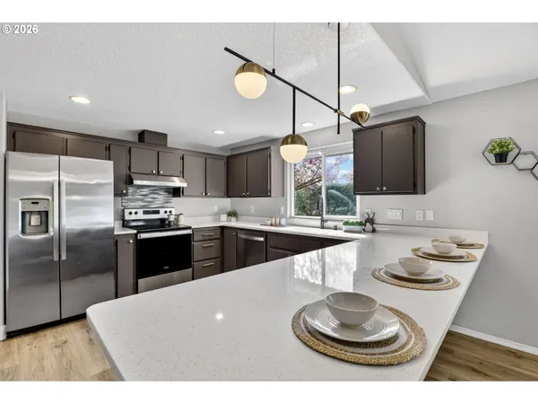 $549,900 | 4006 Northeast 98th Street, Vancouver, WA 98665