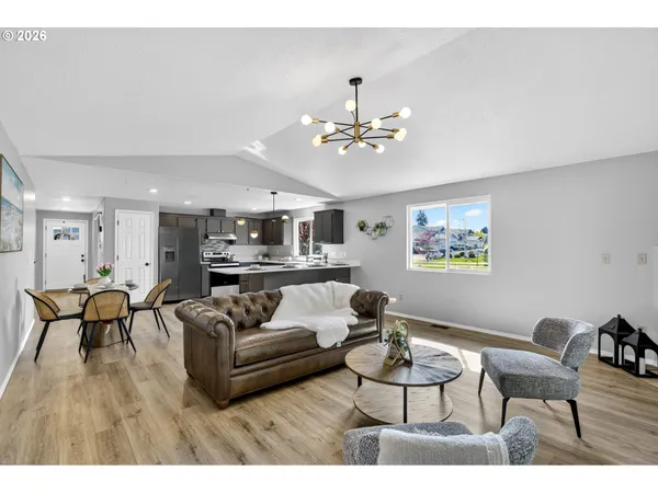 $549,900 | 4006 Northeast 98th Street, Vancouver, WA 98665