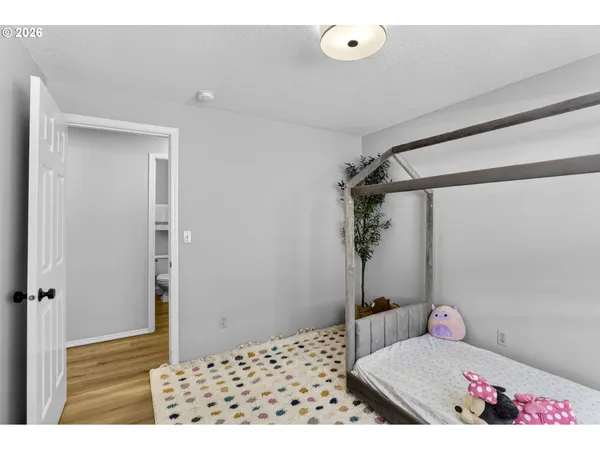 $549,900 | 4006 Northeast 98th Street, Vancouver, WA 98665