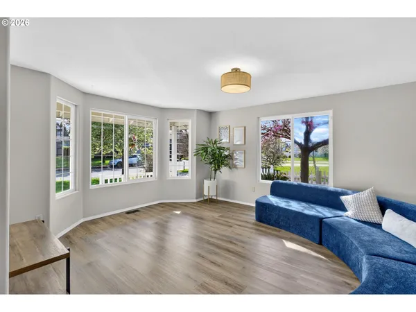 $549,900 | 4006 Northeast 98th Street, Vancouver, WA 98665