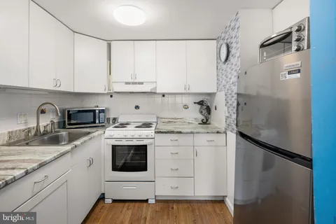 $299,900 | 10900 Coastal Highway, Unit 910, Ocean City, MD 21842