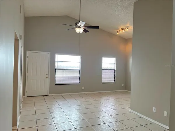 $1,667 | 2451 East Illiana Street, Orlando, FL 32806