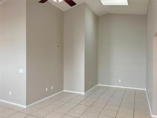 $1,667 | 2451 East Illiana Street, Orlando, FL 32806