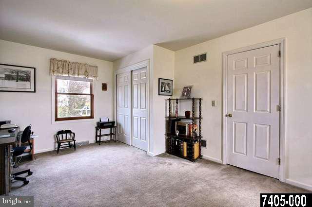 3675 Pleasant Valley Road York, PA 17406 - Photo 15 of 24 Gallery Image 15