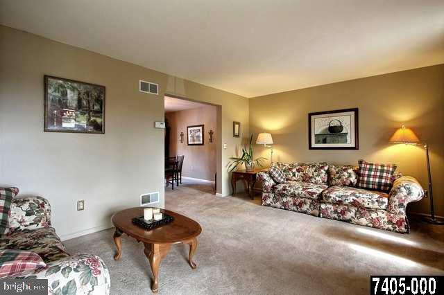 3675 Pleasant Valley Road York, PA 17406 - Photo 3 of 24 Gallery Image 3