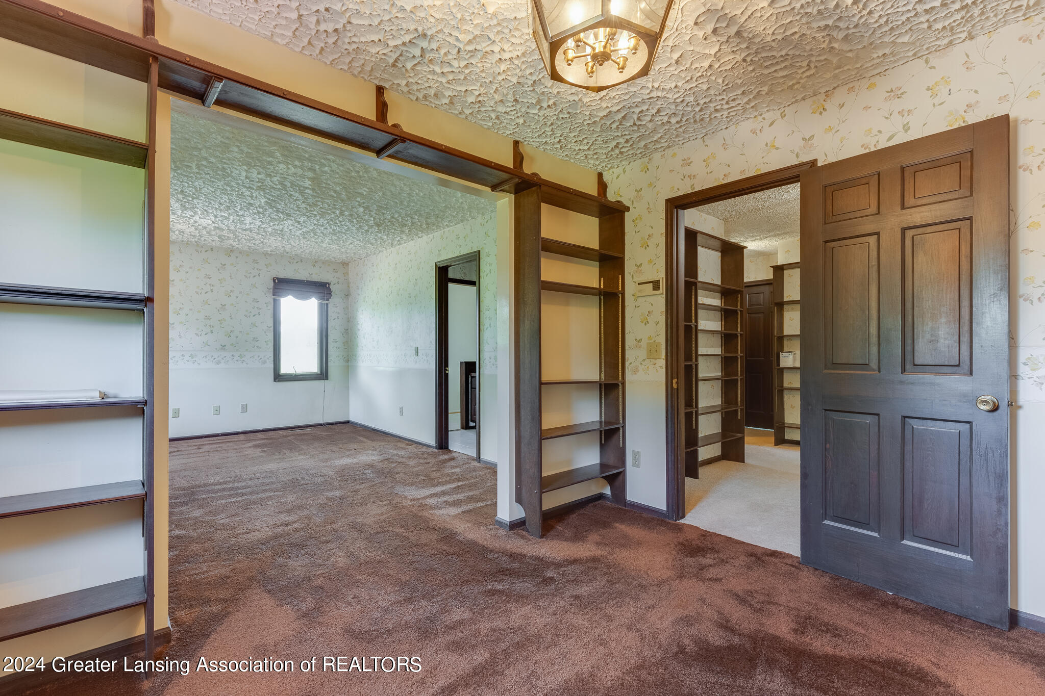 5510 Meridian Road Haslett, MI 48840 - Photo 25 of 93 5510_Meridian_BROCK-80