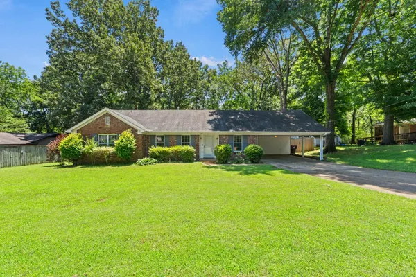 $280,000 | 415 Sterling Drive, Collierville, TN 38017