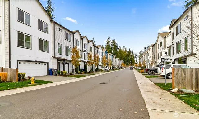 $495,000 | 2002 101st Avenue Southeast, Unit 4, Lake Stevens, WA 98258